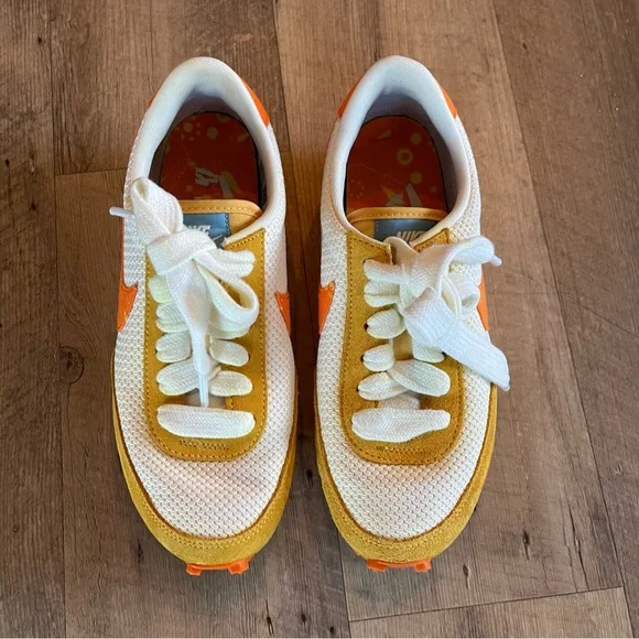 Nike Daybreak Paisley Swoosh - Picture 3 of 14